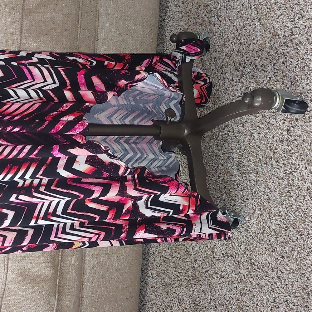 Black and Pink Chevron Maxi Dress From Apt 9 Size L - Picture 2 of 9